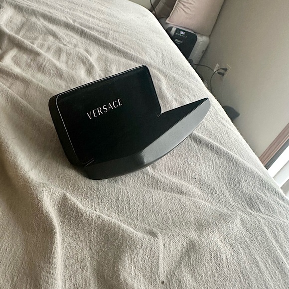 Versace | Full-size Leather Sunglasses/Glasses Case, Black w/ Gold Logo; Unisex - Picture 7 of 8